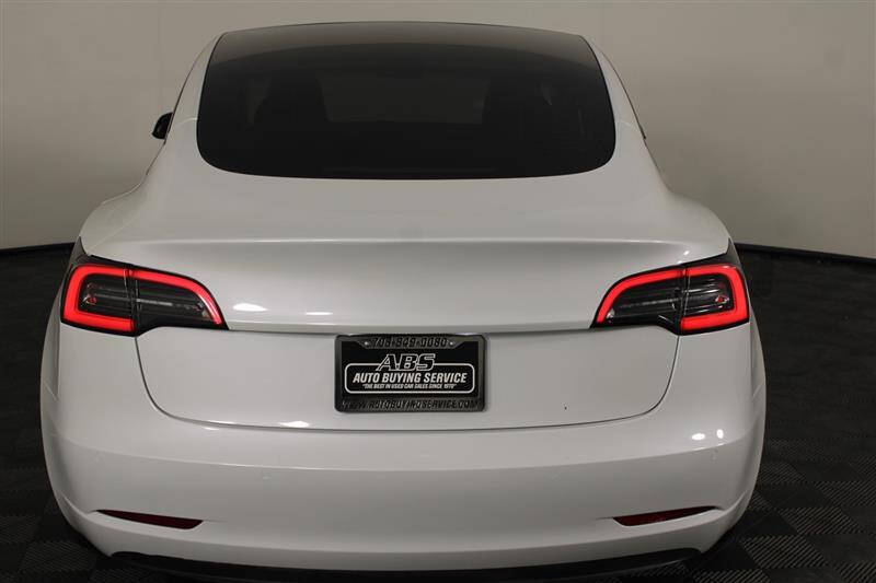 2021 Tesla Model 3 Standard Range Plus