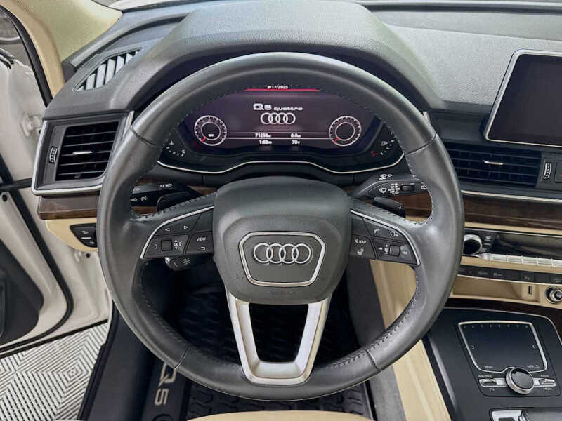 2019 Audi Q5 quattro Premium Plus 45 TFSI