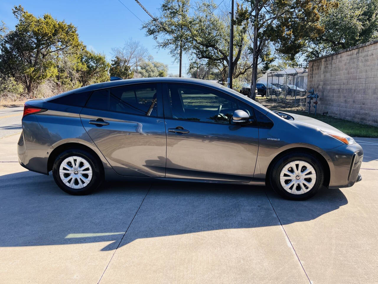 Used Car 2020 Toyota Prius  Le 4dr Hatchback For Sale Under $20,000 In Austin, Texas