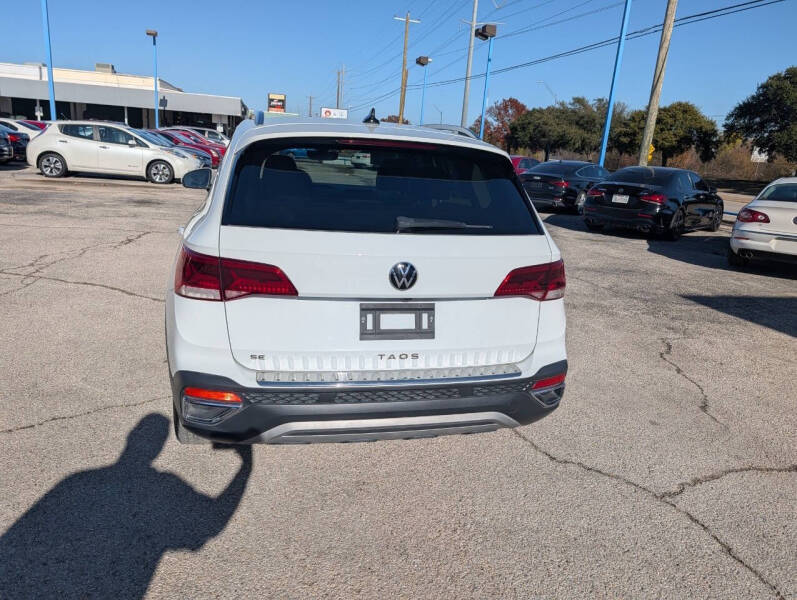 2023 Volkswagen Taos SE