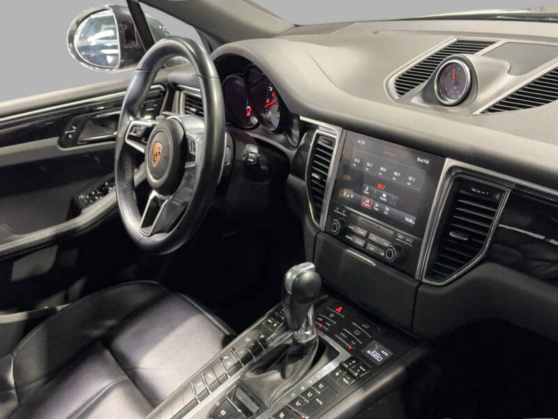 2017 Porsche Macan S