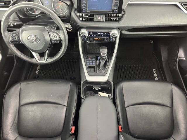 2020 Toyota RAV4 XLE Premium