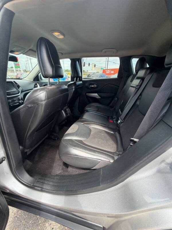 2018 Jeep Cherokee Latitude Plus