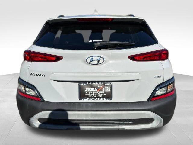 2022 Hyundai Kona SEL