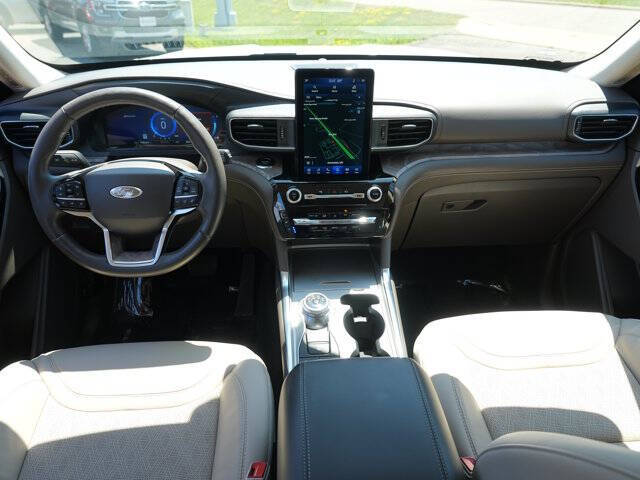 2022 Ford Explorer Platinum