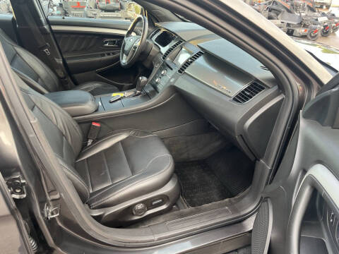 2016 Ford Taurus SEL