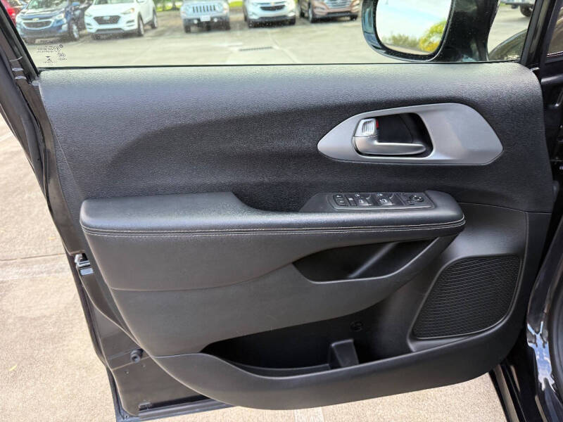 2018 Chrysler Pacifica Touring L