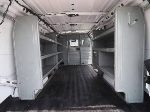 2022 Chevrolet Express 2500