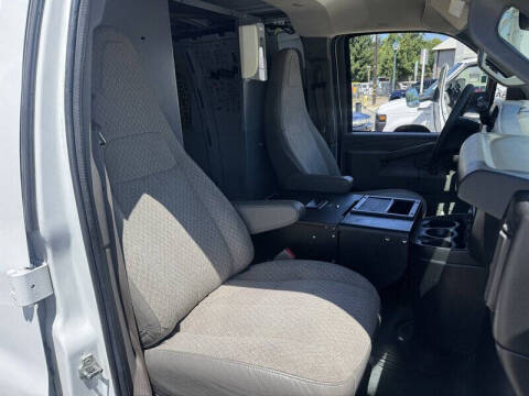2017 Chevrolet Express 2500