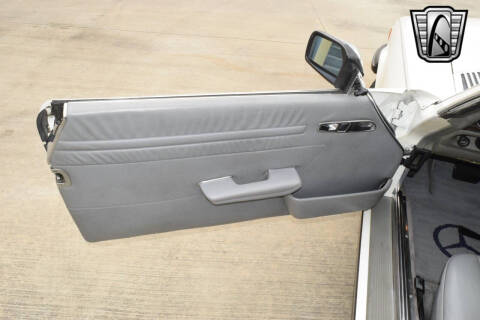 1984 Mercedes-Benz 380-Class 380 SL