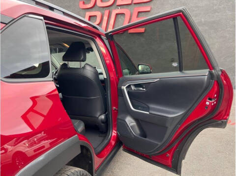 2019 Toyota RAV4 Adventure