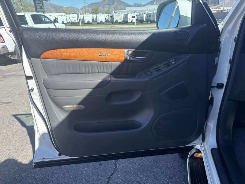 2003 Lexus GX 470