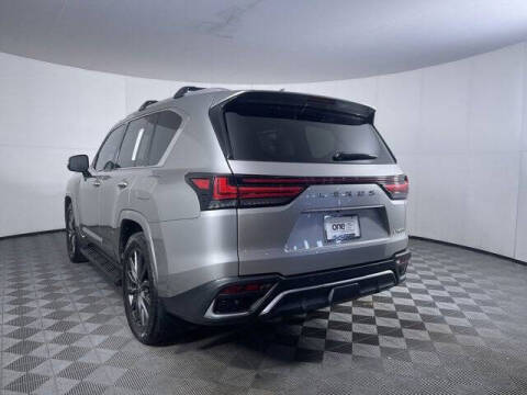 2024 Lexus LX 600 F SPORT Handling