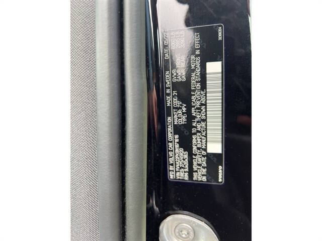 2022 Volvo XC90 T6 Momentum 7-Passenger