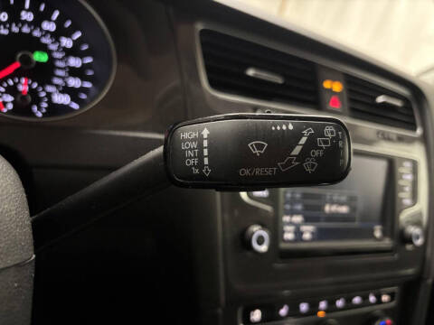 2016 Volkswagen e-Golf SE