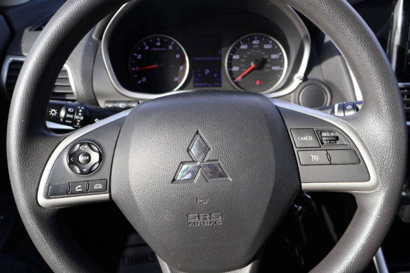 2019 Mitsubishi Eclipse Cross ES