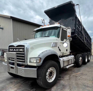 2016 Mack Granite