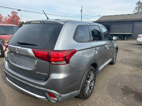 2016 Mitsubishi Outlander ES