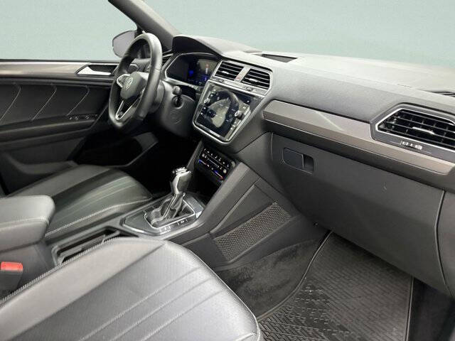 2023 Volkswagen Tiguan SE R-Line Black