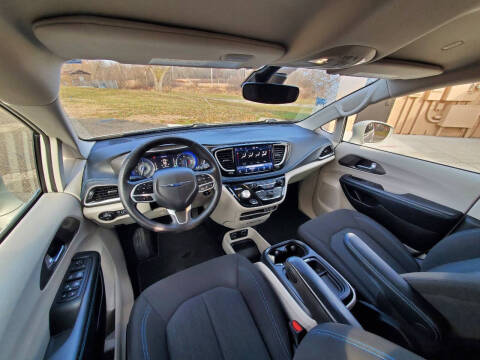 2021 Chrysler Pacifica Touring