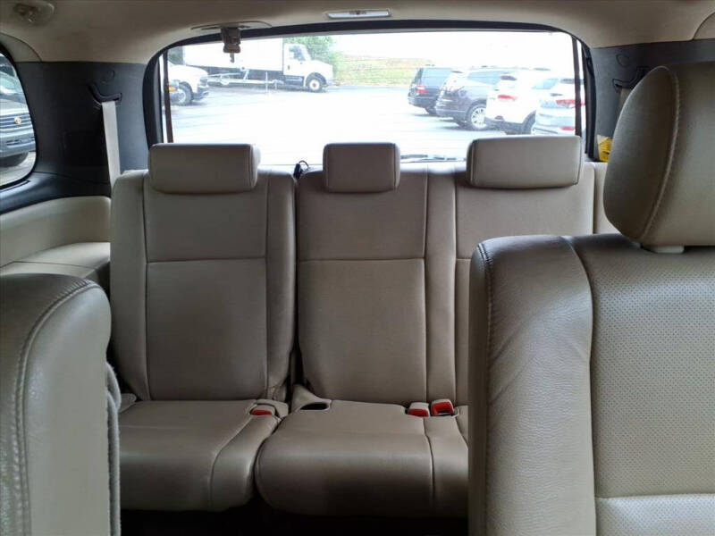 2011 Toyota Sequoia Platinum
