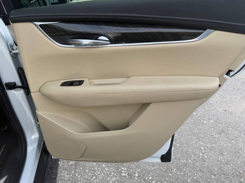2017 Cadillac XT5
