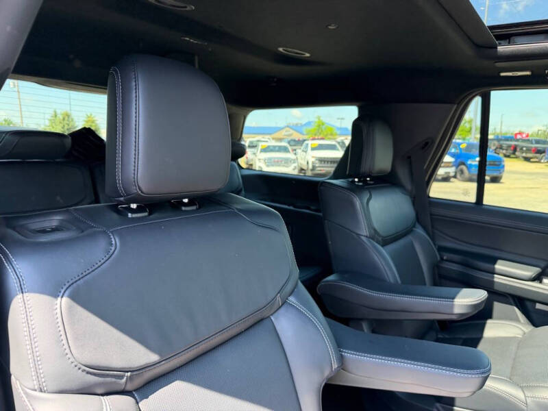 2025 Ford Expedition Platinum