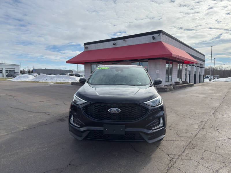 2021 Ford Edge for sale at Everyone's Financed At Borgman - BORGMAN OF HOLLAND LLC in Holland MI