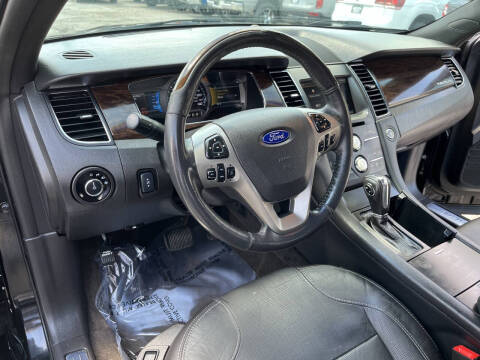 2015 Ford Taurus Limited