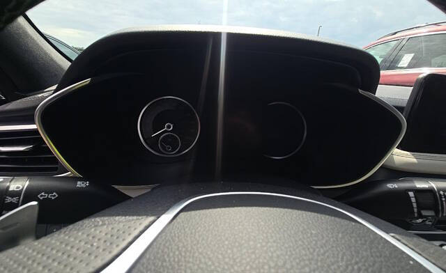 2023 Genesis G70