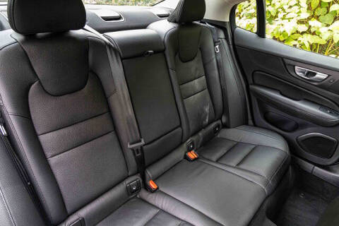 2024 Volvo S60 B5 Plus Dark Theme