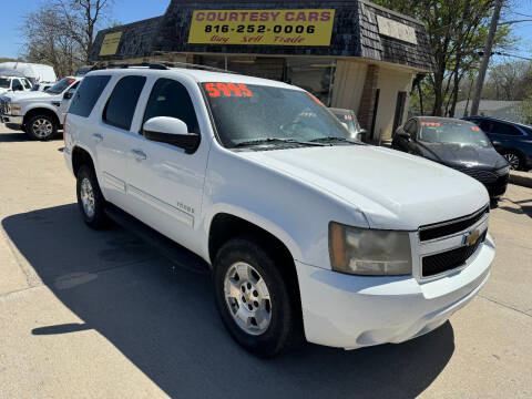 2011 Chevrolet Tahoe for sale at Courtesy Cars in Independence MO