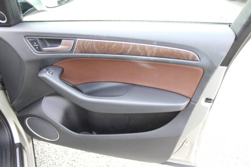 2016 Audi Q5 2.0T quattro Premium Plus