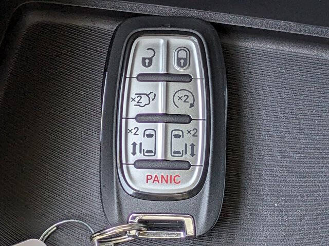 2026 Chrysler Voyager LX