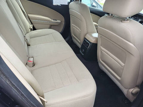 2012 Dodge Charger SE