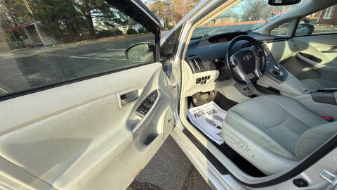 2012 Toyota Prius Two