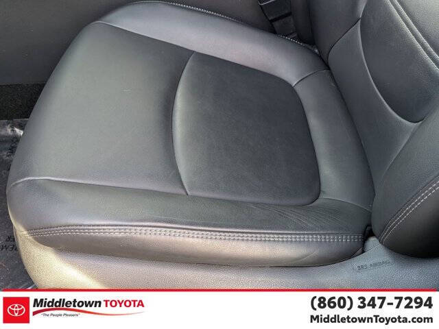 2022 Toyota RAV4 Hybrid XLE Premium