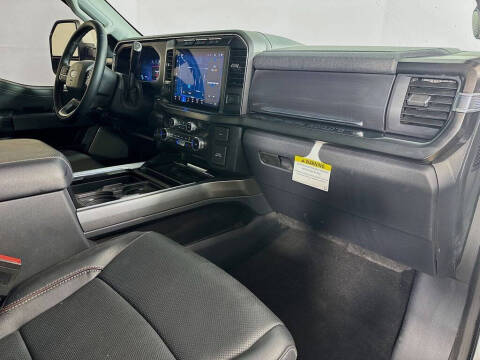 2023 Ford F-450 Super Duty Lariat