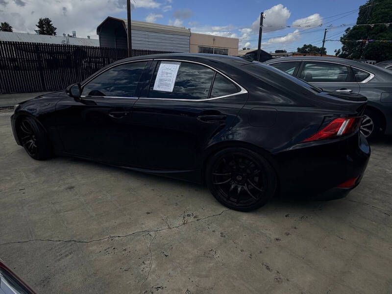 2016 Lexus IS 200t