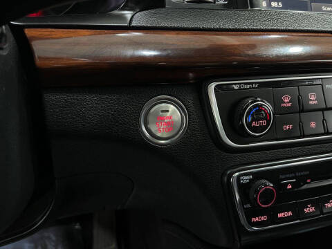 2018 Kia Cadenza Technology