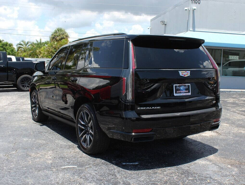 2022 CADILLAC Escalade SUV / Crossover - $105,995