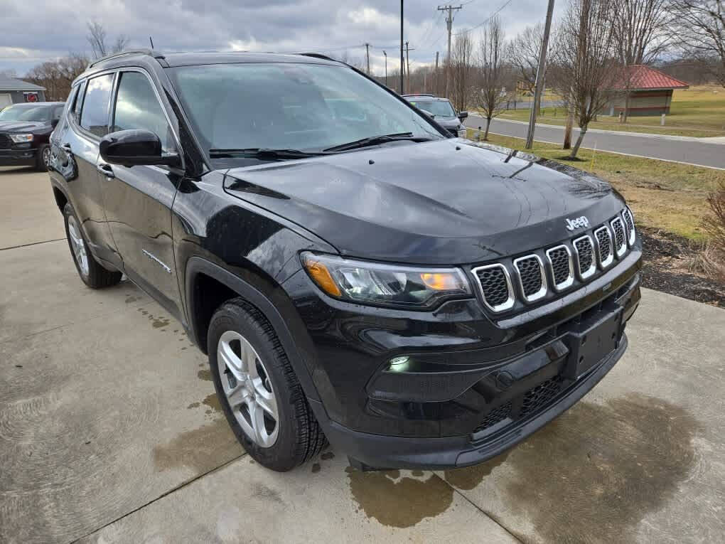 2023 Jeep Compass for sale at Dave Warren Used Car Super Center in Westfield, NY