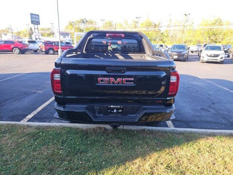 2025 GMC Canyon AT4