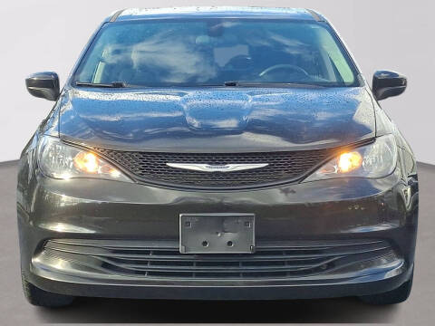 2020 Chrysler Voyager L