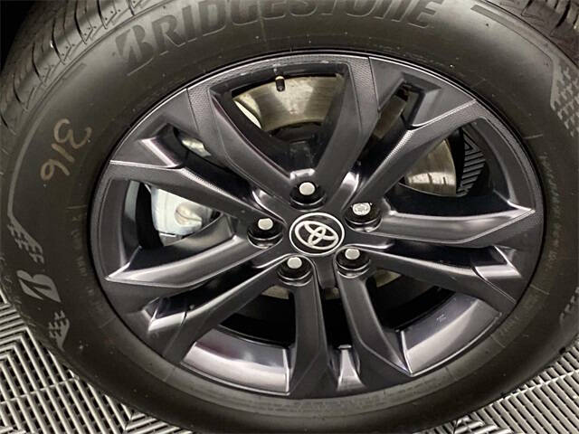 2025 Toyota Sienna XSE 7-Passenger