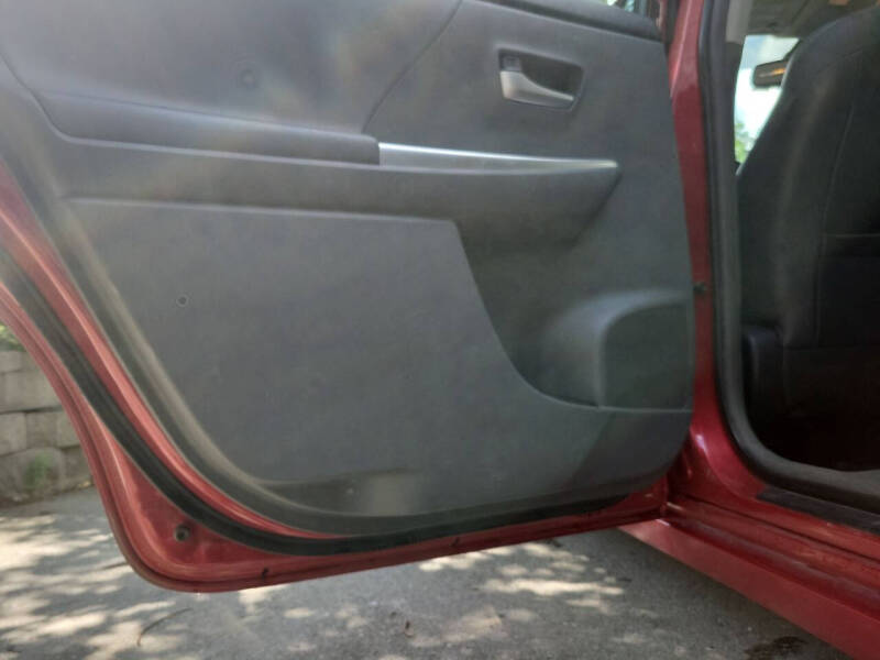 2013 Toyota Prius v Five