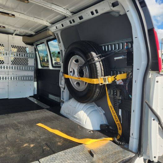 2017 Chevrolet Express 2500
