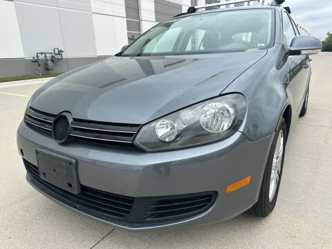 2010 Volkswagen Jetta for sale at ELMHURST  CAR CENTER in Elmhurst IL