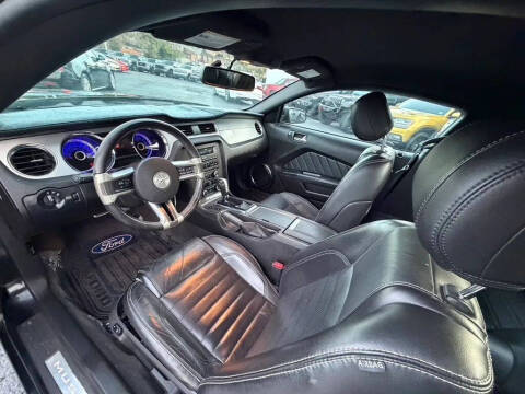 2013 Ford Mustang V6 Premium