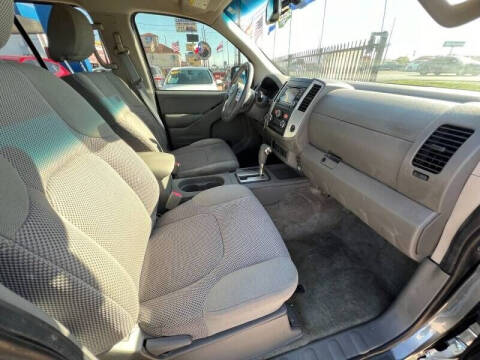 2017 Nissan Frontier SV